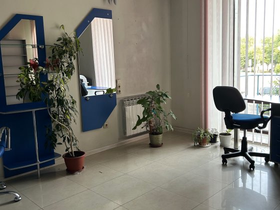 Оренда кабінета манікюра