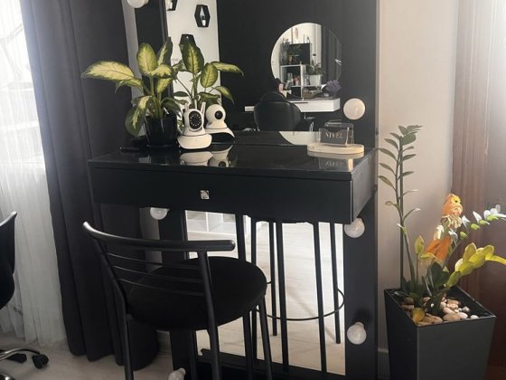 Візажист, бровист оренда робочого місця Львов