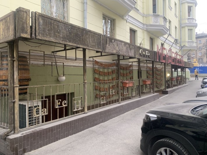 Сдам  Кафе/Ресторан 200м2. Пр Яворницкого .(пр Карла Маркса) - фото 1