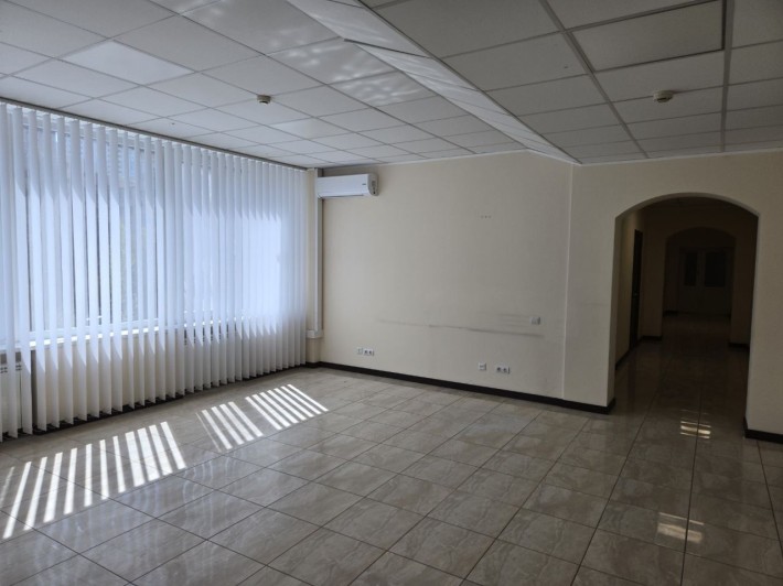 Оренда офісу 350 м Печерск. Бізнес центр. вул. Алмазова - фото 1