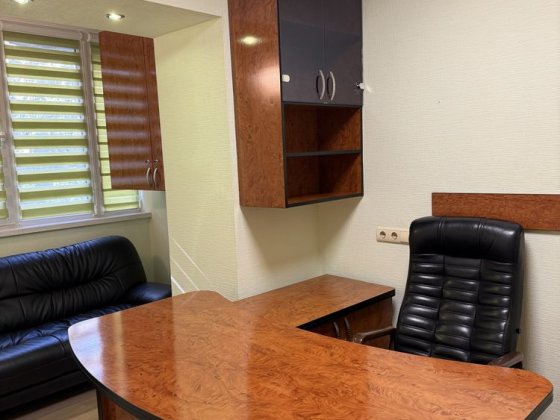 Аренда офісу вул. Антоновича, метро Олімпійська, метро  Палац Украіна Київ