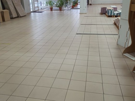 Торгова площа в Комунарському районі