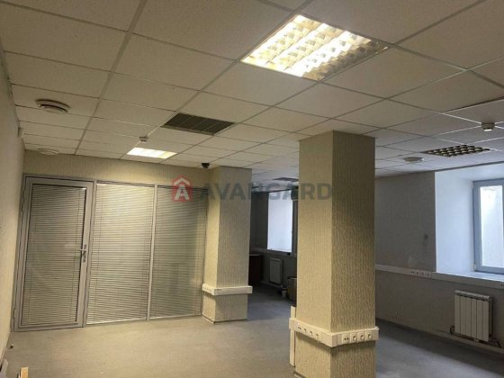 Оренда офісного приміщення Костьольна 9 Киев