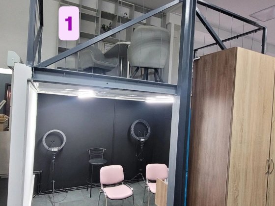 Место в аренду балкончик