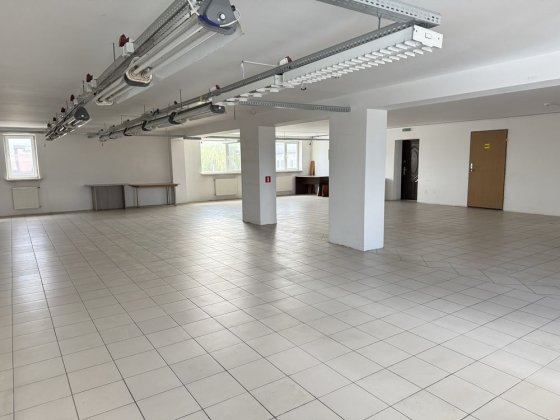 Оренда приміщення, офісу, залу по вул. Б. Хмельницького від власника Львів