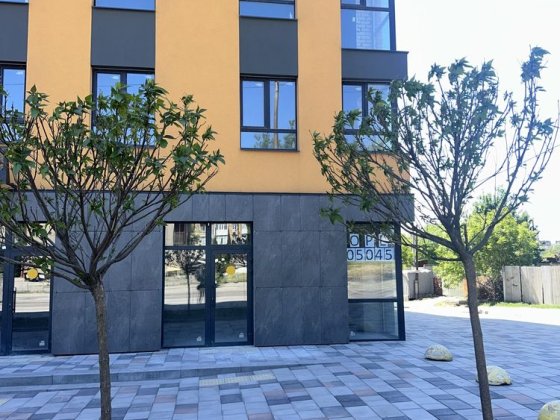 Оренда нежитлового приміщення в новобудові в центрі міста