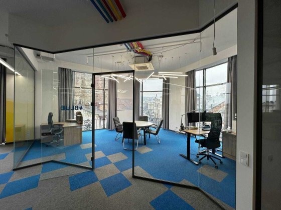 Оренда офісу 485 кв.м. з видом на Оперний, ТЦ Магнус Львов