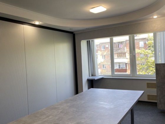 Здам офіс 56 м2(4 кабінети), вул.Тампере 11а, Дарницька площа. Власник Київ