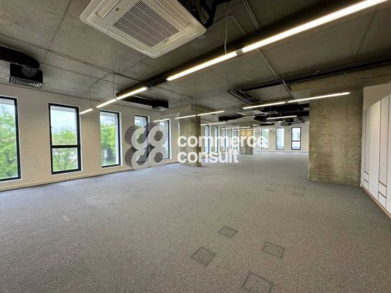 Оренда офісу по вул. Зеленій, 321 м2 (БЕЗ КОМІСІЇ) Львів