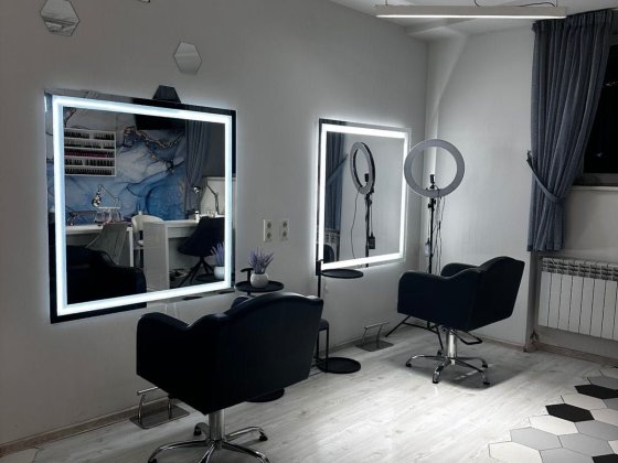 Здається в оренду робоче місце для перукаря Львів