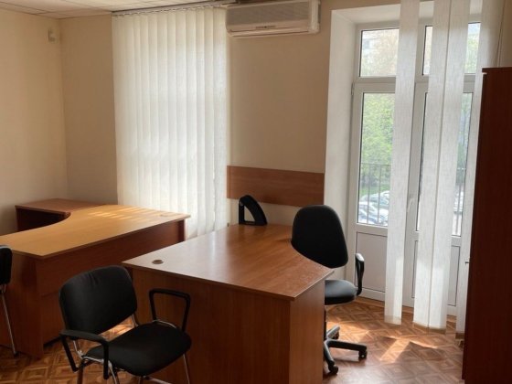 Сдам офисные помещения в р-не  б. Шевченко