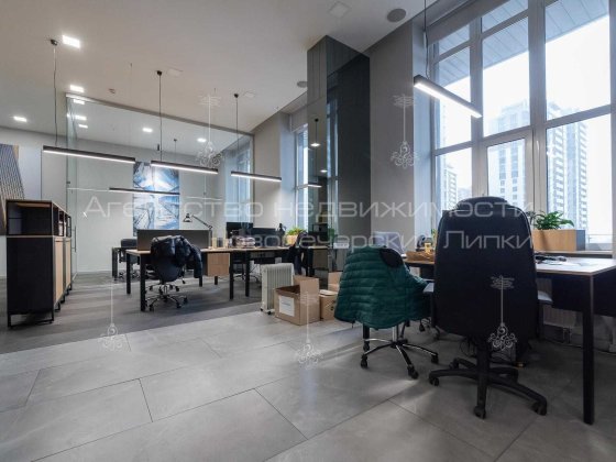 Офис с террасой 330 м2 на центральной аллее ЖК Новопечерские Липки Київ