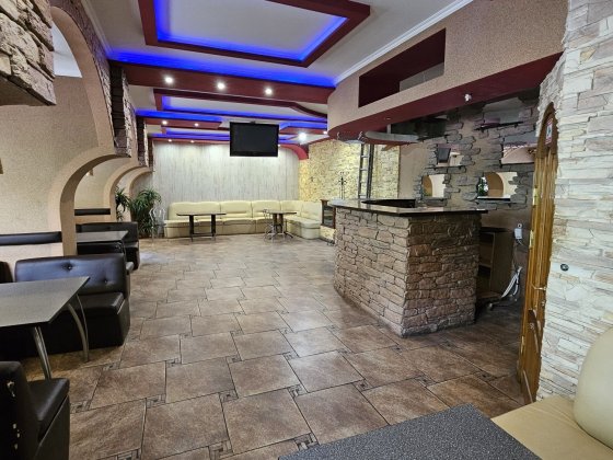 Очень проходное место! Под любой Вид Бизнеса! От Собственника без %.