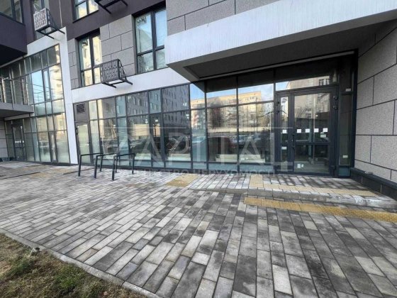 ТОП Оренда торгової площі/74.8 м2/1 поверх фасад/Севастопольська площа Київ