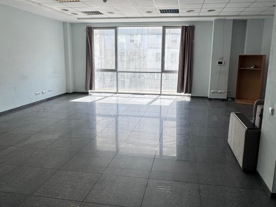 Сдам офис с евроремонтом на улице Мечникова Дніпро