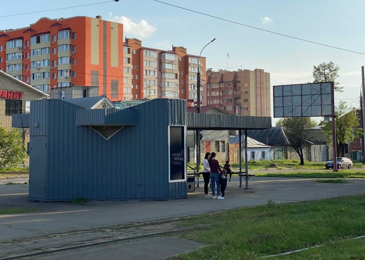 Аренда. Магазин - павильон в центре возле школы № 3 - фото 1