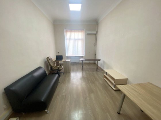 Сдам офис помещение Центр 20м Дніпро