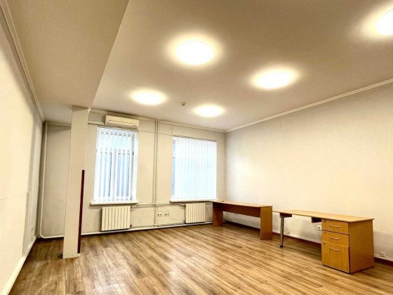 Приміщення під ФОТО СТУДІЮ. 44 м2. ПОДІЛ. Всього 290 грн/м. 1ий поверх Київ