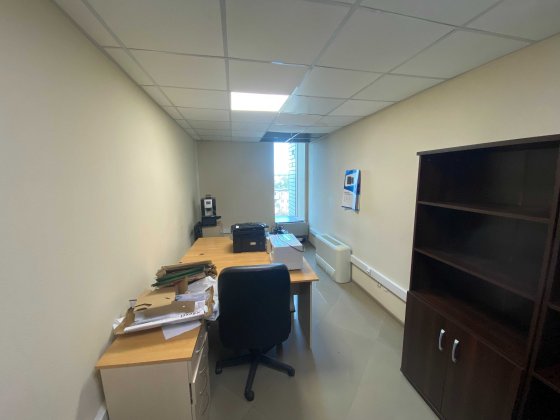 Оренда офісу 16 м² у бізнес-центрі "Маяковський", центр Запоріжжя