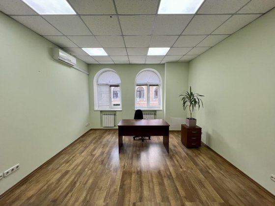 Сдам офис 16кв.,БЦ,Подол,Контрактовая площадь,Ярославская Київ