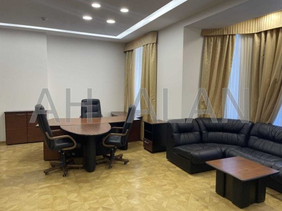 Сдам офисное помещение Киев, Грушевского Михаила. Центр Киев