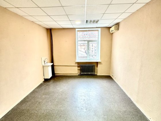 Сдам офисное помещение с водой Центр Мономаха Московская Набережная Дніпро