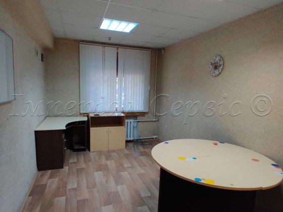 Сдам офисное помещение(цоколь) по ул.Леонида Жаботинского(Сталеваров)