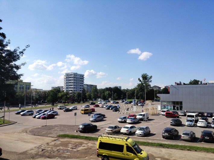 Оренда. Львів. вул. Зелена. р-н "Арсен" Офіс. 15 м.кв. 4500грн. - фото 1