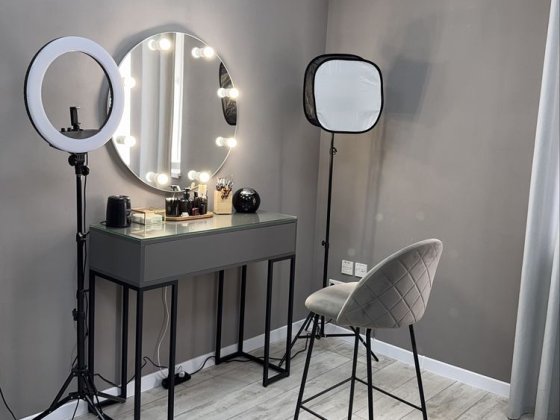 Робоче місце для візажиста / бровіста / ламімейкера