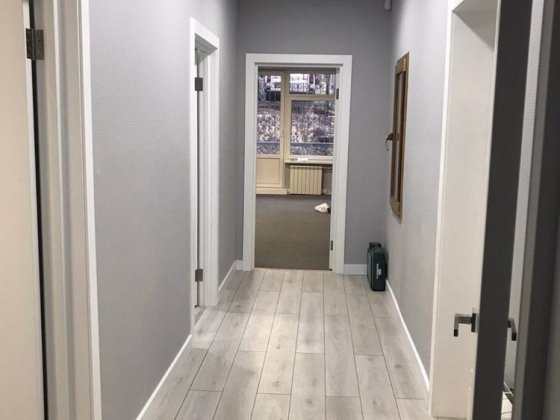 БЕЗ %, Тютюнника, Барбюса, окремий вхід, Метро Палац Україна Київ