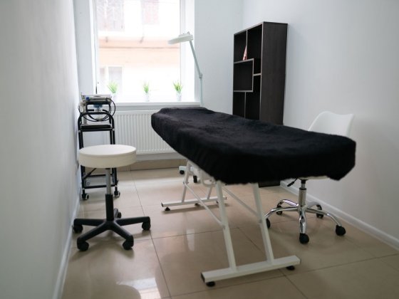 Косметологічний кабінет в центрі без комісії Львов