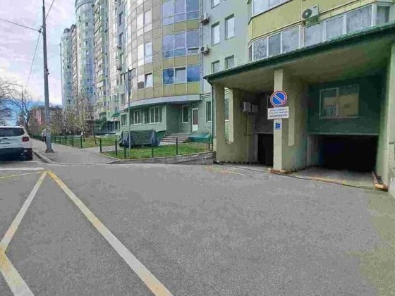 Здам в оренду паркінг провулок Коломійський 17/31а Київ