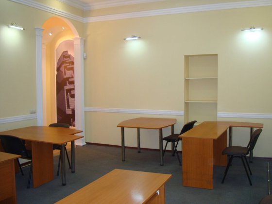 Оренда Офісу центр метро Київ