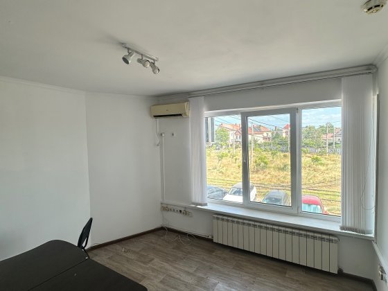 Сдам светлое, уютное помещение 12 м2. Коммуналка входит в аренду Одеса