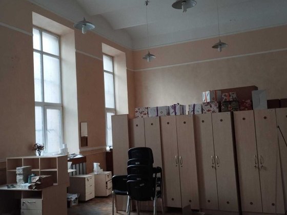 Центр, фасад, 1 пов,  96.4 м2, вул.Юліуша Словацького, 1 Львів