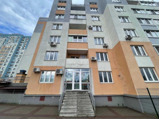 Здам приміщення 76кв.м., ЖК Новомостицько-Замковецький, Данченко 28-Б! Київ