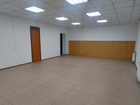 Оренда в центрі цоколь 50м.кв під майстерню, виробництво