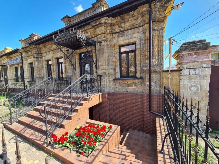 Аренда помещения в центре города на Б. Морской.  160 кв.м - фото 1