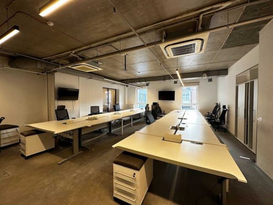 Оренда відмінного офісу 1250 кв.м. з меблями. Бізнес-центр. Киев