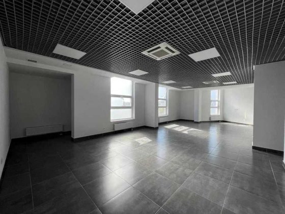 БЕЗ КОМІСІЇ оренда комерції з ремонтом по вул.Липинського