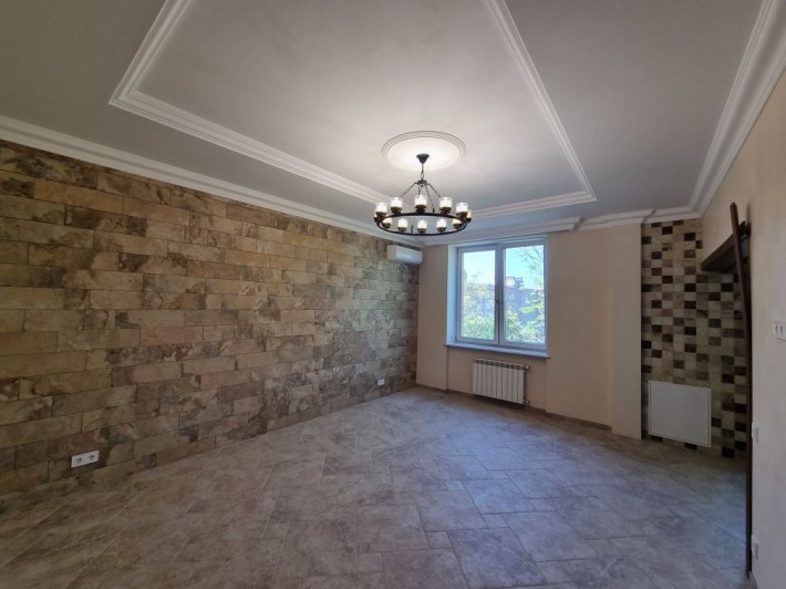Оренда офіса 140 м кв  5 кабінетів  Ремонт - фото 1