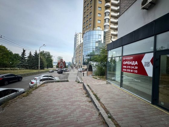 СДАМ 115м.кв.Красная линия.К.Маркса.Первый этаж 92000грн/мес Дніпро