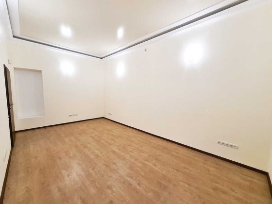 Сдам в аренду  офис 20 кв.м на Дальницкой 50.