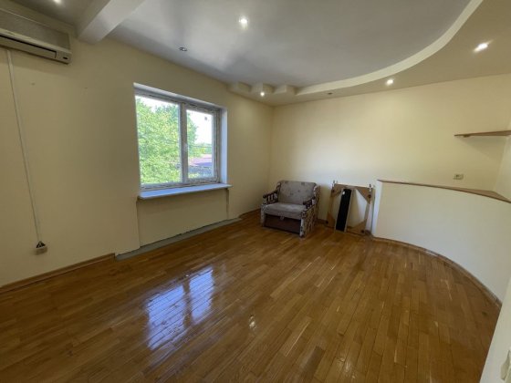 Здам комфортний офіс 35 м² на  Ак. Глушка 29/2 з сауною та душем Одесса