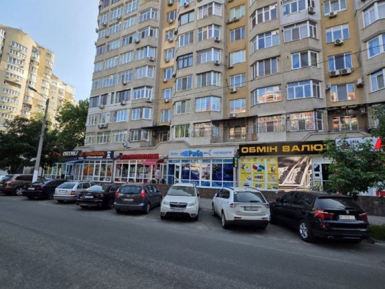 Здам вул. М Говорова 10б 40 м/2 - 10000 грн Одеса