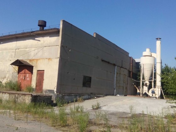 Октябрьское здание 1863 кв.м. территория 49 соток цена 12000 грн/мес Миколаїв