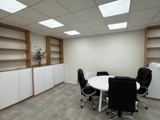 Аренда отдельного офиса на Запорожском шоссе, бывший салон Лексус Дніпро