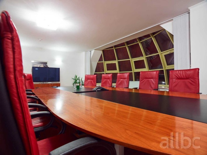Сдается в аренду офис 219м.кв. Крутой спуск - фото 1