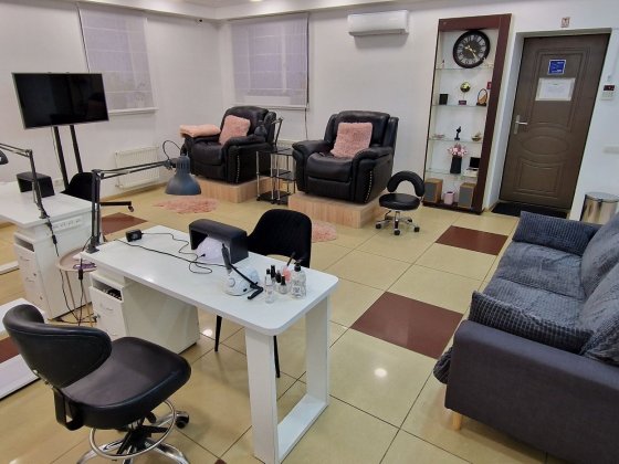 Для мастеров маникюра/педикюра места в аренду. Свет постоянно. Одесса