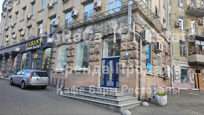 БЕЗ % Аренда. Фасад Витрины Кафе Фаст-Фуд Пиццерия 153м2 - фото 1